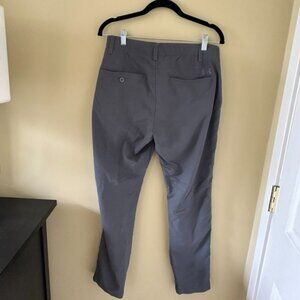 Banana Republic | BR Men's Mason Athletic Tapered Chino Pants 32 x 30 Drak Gray